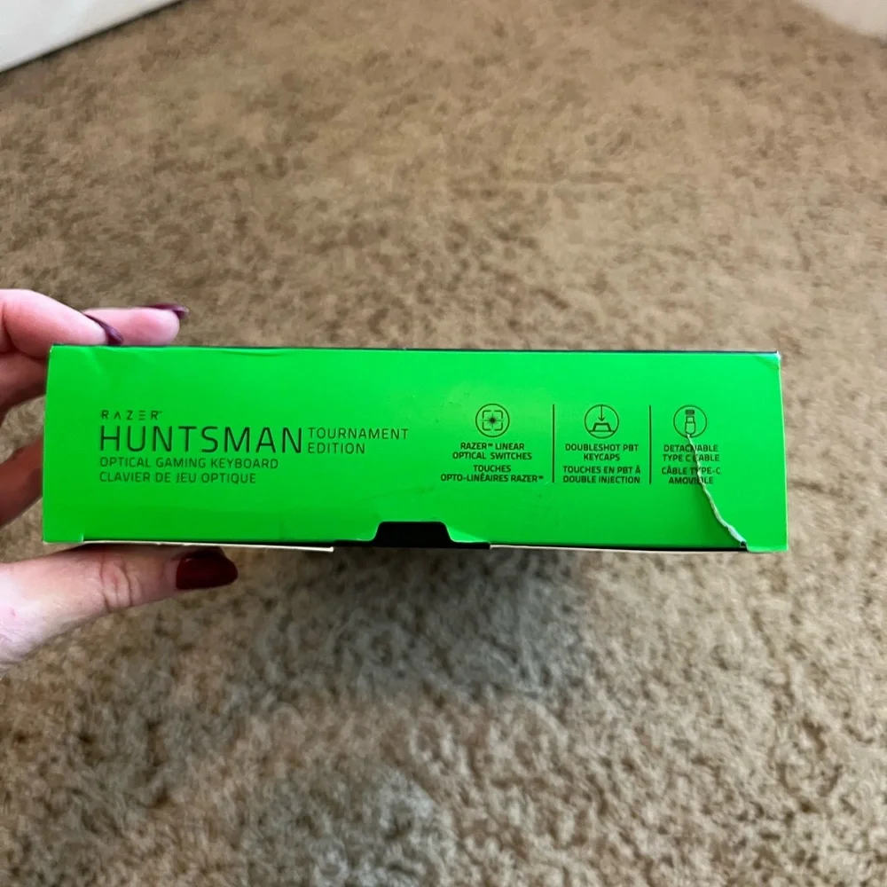 Razor huntsman tournament keyboard